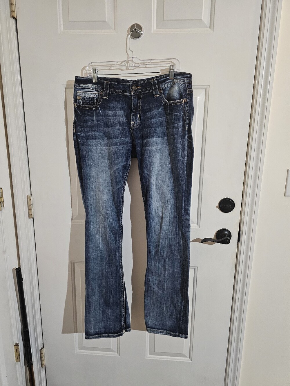 Miss Me Women’s Blue Washed Embroidered Pocket Jeans - Picture 5 of 10